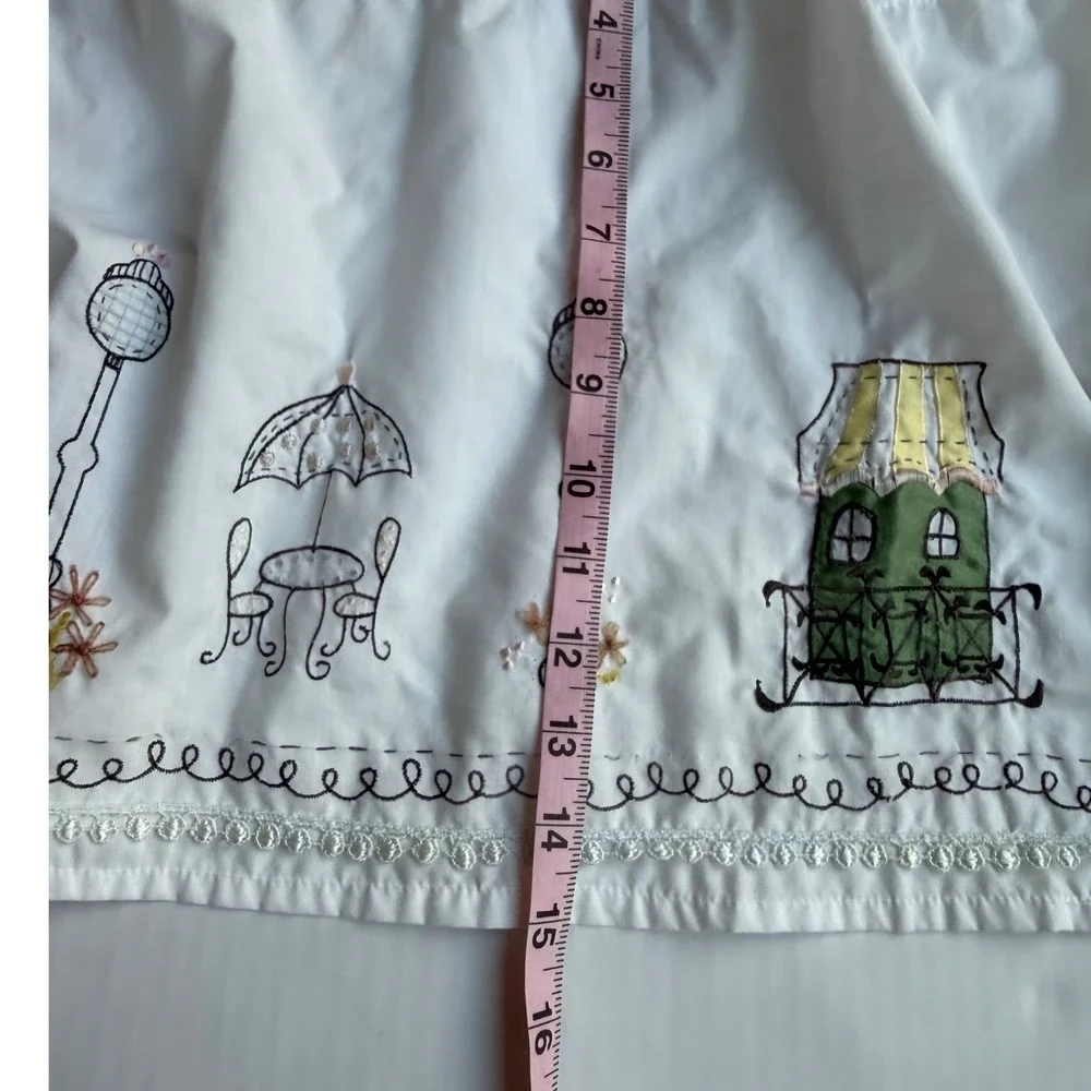 Vintage Style Embroidered Paris Cafe Scene Window Valance White Lace Trim 59x15